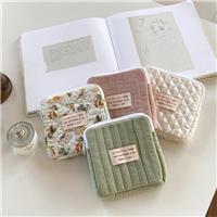 Wholesale Quilted Cosmetic Pouch Set | Pastel Makeup Bags with Soft Fabric & Elegant Design for Beauty Brands & Retailers